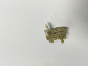 Dikey Makine parçaları overmold Şarj Aleti için Plug Insert Enjeksiyon Dökümanı